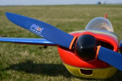 Extra 300 70" Extreme Flight